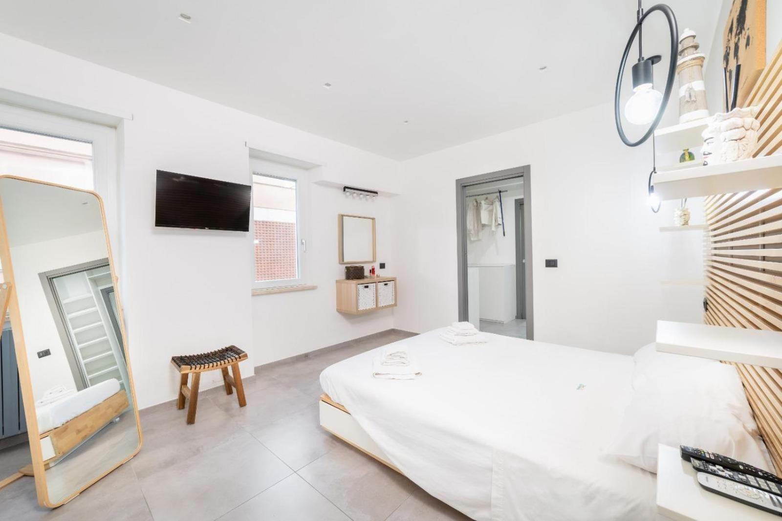 Sole Apartments Terracina Ngoại thất bức ảnh